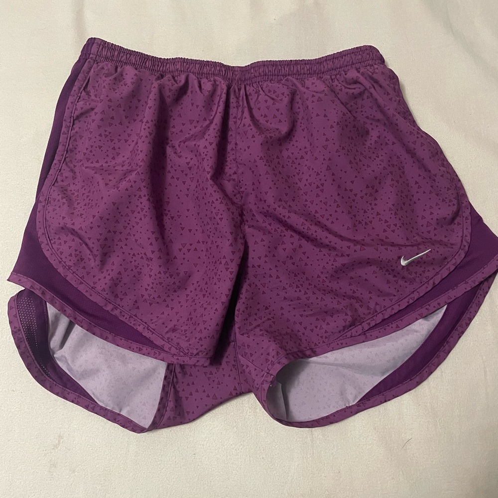 Nike shorts - Picture 1 of 4
